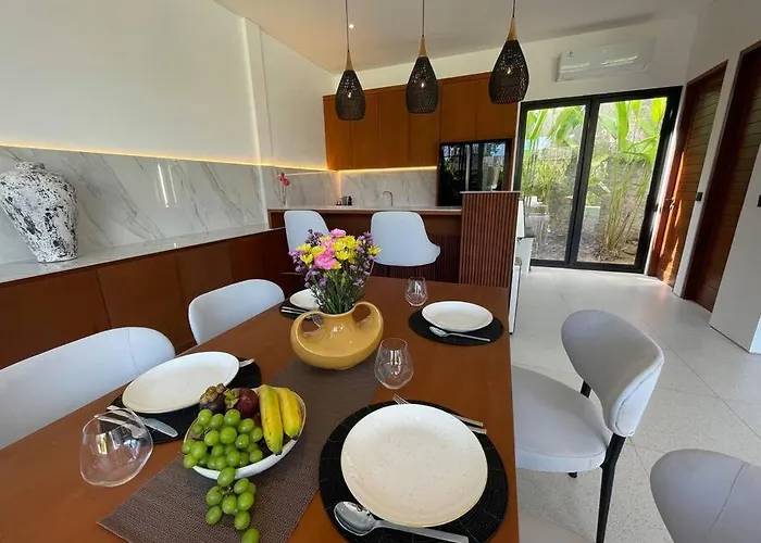 Villa Aquamarine 1 *